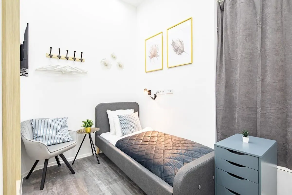 Super Central For Solo Traveller - Aircon Budapest